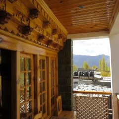 The Auspicious Hotel thumbnail 19