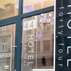 Hotel Forty Four - Bild 1