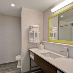 Hampton Inn & Suites Tampa Riverview Brandon in Dover, United States of America from 177$, photos, reviews - zenhotels.com bathroom photo 3