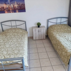 Apartment With Balcony, Neuss - Bild 2