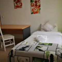 Surf House Helena thumbnail 6
