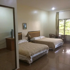 Yim Saan Hotel & Restaurant thumbnail 2