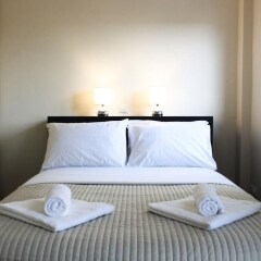 Отель Anivia Apartment Airport by Airstay Греция, Спата - отзывы, цены и фото номеров - забронировать отель Anivia Apartment Airport by Airstay онлайн комната для гостей фото 5
