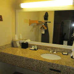 Woodland Inn thumbnail 8