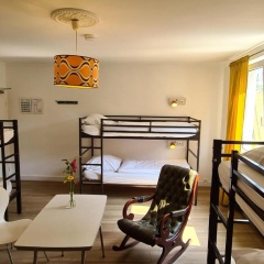 Weltempfänger Hostel - Bild 1