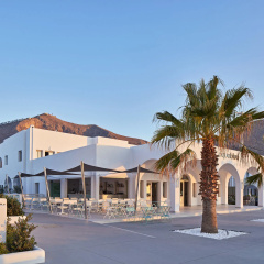 Aqua Blue Hotel thumbnail 26