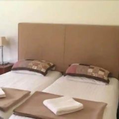 The Royal Standard Guest House thumbnail 6