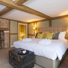 The Queen's Inn thumbnail 2