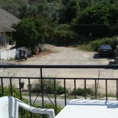Houlis Apartments thumbnail 5