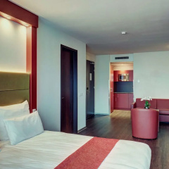 1770 Lagoons Central Apartment Resort
