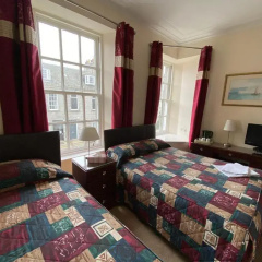 Royal Crown Guest House thumbnail 4