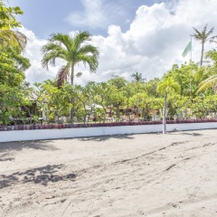 Frangipani Beach Hotel - Bild 9
