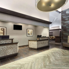 Super 8 by Wyndham Copley Akron thumbnail 2