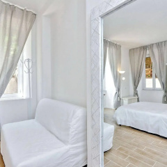 Giuliana Charming Rooms thumbnail 4