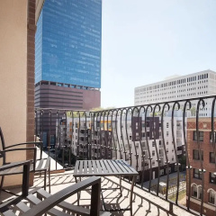 Sunshine Suites at 616 St. Paul thumbnail 18