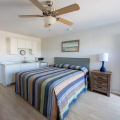 South Winds Motel thumbnail 1