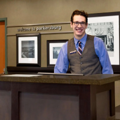 Hampton Inn & Suites Parkersburg Downtown thumbnail 30