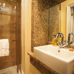 Sunnybank Boutique Guesthouse thumbnail 8