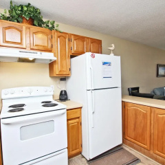 Sunrise Village 214 thumbnail 22
