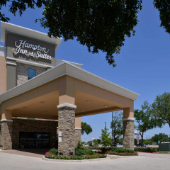 Hampton Inn & Suites Dallas Market Center thumbnail 21