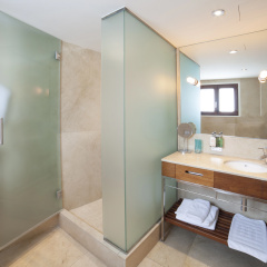 Petit Palace Hotel Tres - Bild 10
