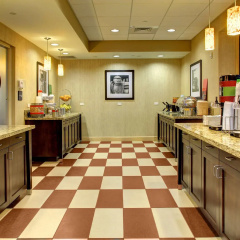 Hampton Inn & Suites Coconut Creek thumbnail 17