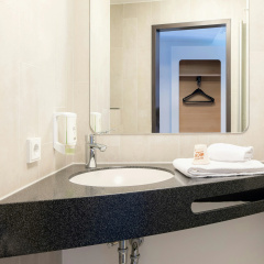 B&B Hotel Stuttgart-City - Bild 8