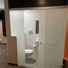 easyHotel Zurich City Main Station - Bild 8