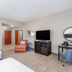 Hampton Inn & Suites Parkersburg Downtown thumbnail 35