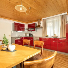 Herzerl-Chalet Appartements thumbnail 3