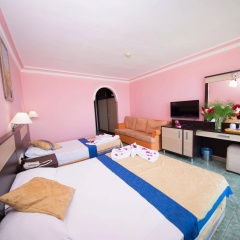 First Class Hotel - Bild 3