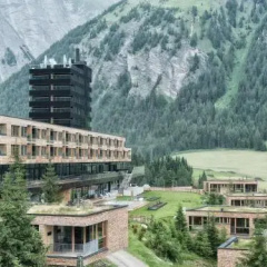 Chalet Gradonna Mountain Resort.1 thumbnail 13