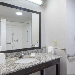 Hampton Inn Lewiston-Auburn thumbnail 35