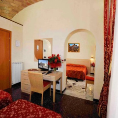 Hotel Campidoglio - Bild 4