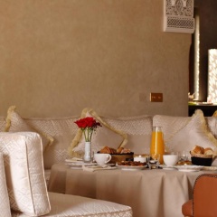 8 bedrooms villa with private pool jacuzzi and enclosed garden at Marrakech - Bild 10