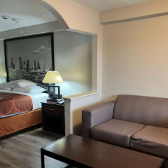 Super 8 by Wyndham Mont Belvieu/Baytown East thumbnail 3