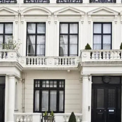 Chic Notting Hill Apartment thumbnail 1