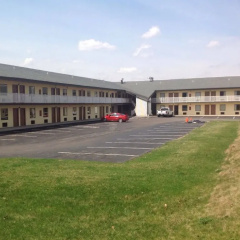 Hilltop Inn thumbnail 1