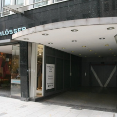 listing card gallery
