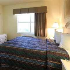 Allure Suites