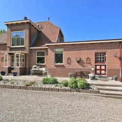 Characteristic Country House With Wellness - Bild 1