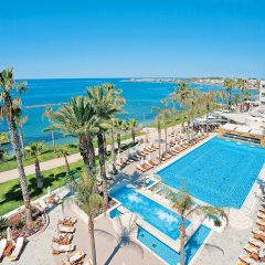 Отель Alexander The Great Beach Hotel Кипр, Пафос - 3 отзыва об отеле, цены и фото номеров - забронировать отель Alexander The Great Beach Hotel онлайн бассейн фото 3
