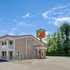 Super 8 By Wyndham Asbury Park thumbnail 11