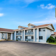 Super 8 by Wyndham La Crosse thumbnail 28