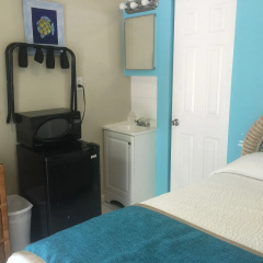 The Pelican Key Largo Cottages thumbnail 4