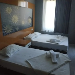Anita Kemer Noch Hotel - Bild 1