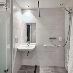 easyHotel Brussels City Centre - Bild 9