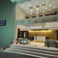 Tarawade Clarks Inn thumbnail 28