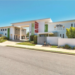 Mackay Oceanside Central Hotel