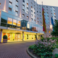 NOVINA HOTEL Südwestpark Nürnberg - Bild 1